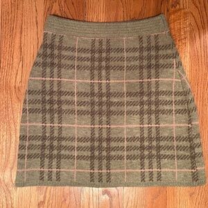 NWT “Emma” Plaid Mini Skirt. Small. Sage Green, Brown, & Pink. 🤎💗💚